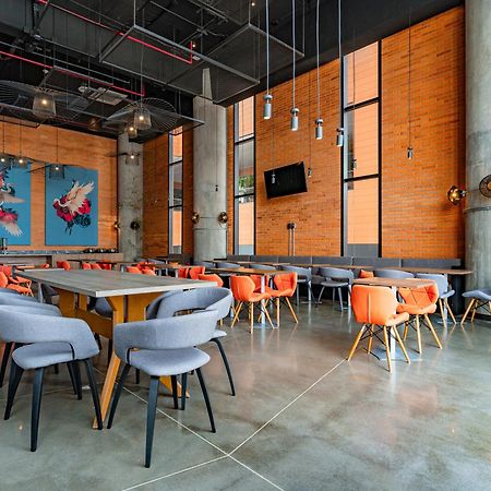 ホテル Aloft Guadalajara Sur Santa Anita  エクステリア 写真