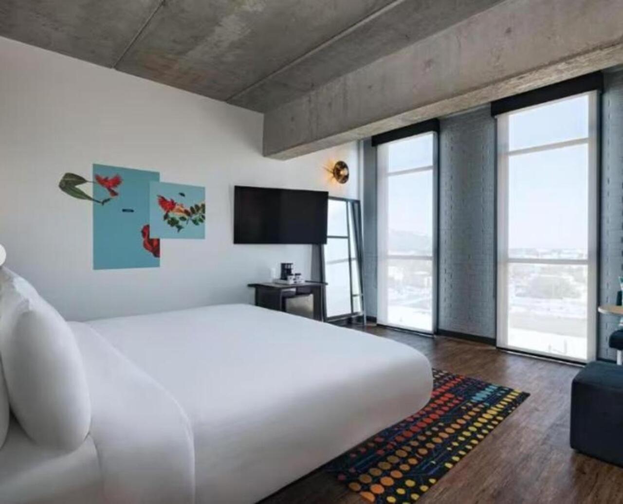 ホテル Aloft Guadalajara Sur Santa Anita  エクステリア 写真